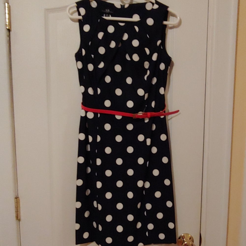 Super Cute NWOT Dress Size 6 by AGB